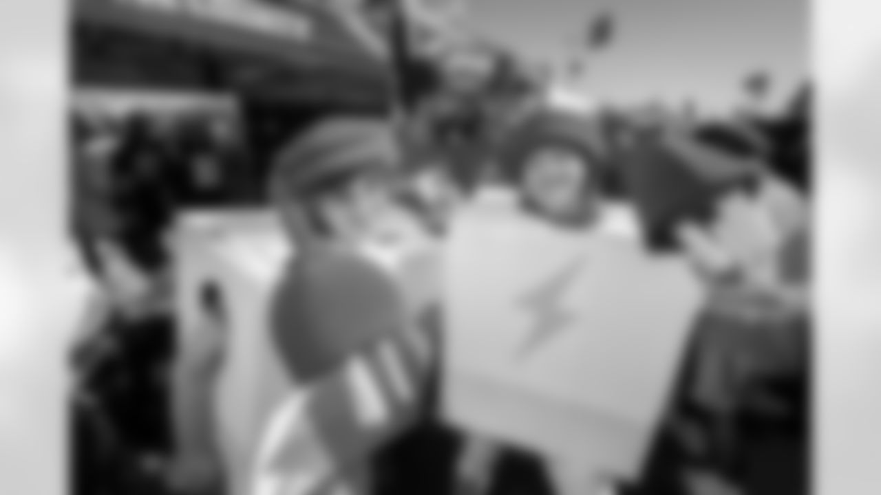 The Los Angeles Chargers play the Chicago Bears on Sunday, October 29, 2023 at SoFi Stadium in Inglewood, CA.
[FINAL SCORE: LAC 30 - CHI 13]