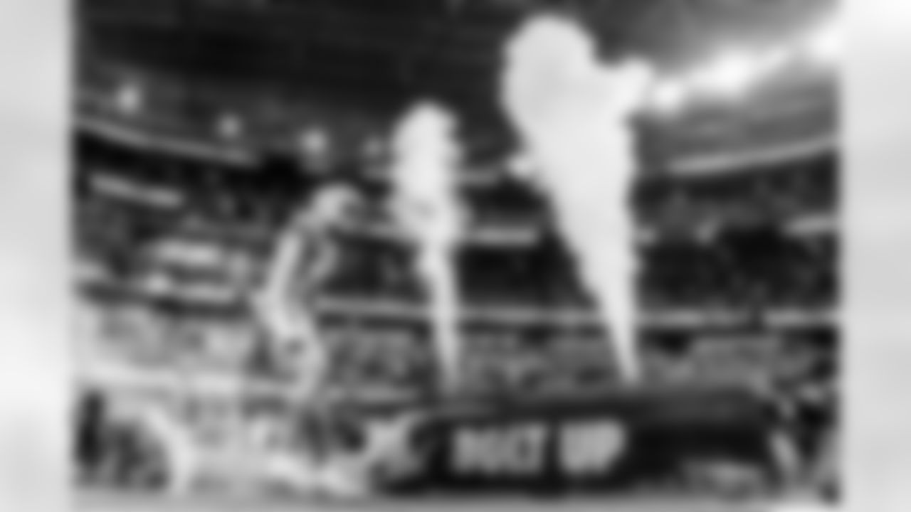 Take a look back at the Chargers Week 10 matchup with the Steelers in monochrome.