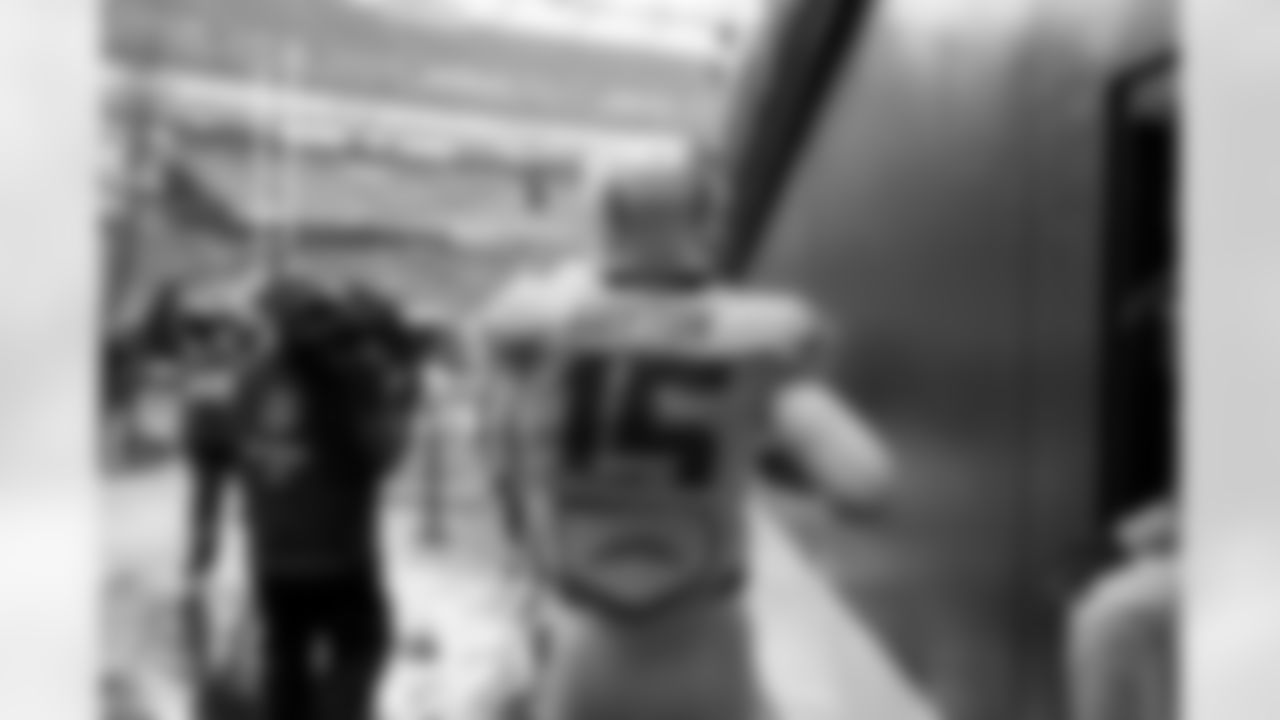 The Los Angeles Chargers play the New England Patriots on Sunday, December 3, 2023 at Gillette Stadium in Foxborough, MA.
[FINAL SCORE: LAC 6 - NE 0]