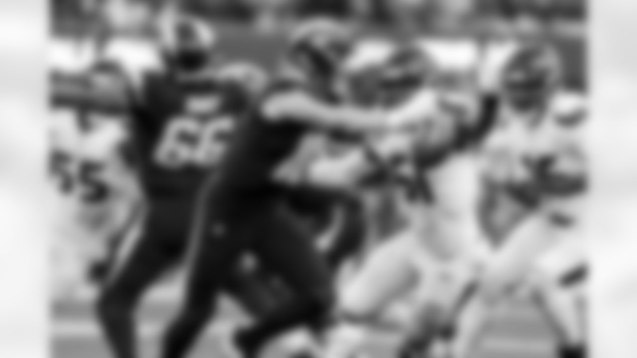 QB Justin Herbert (10)