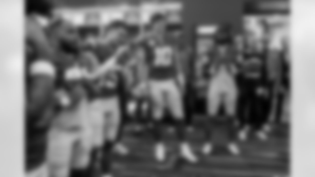 Check out the best shots from the Chargers Week 10 matchup against the Steelers!