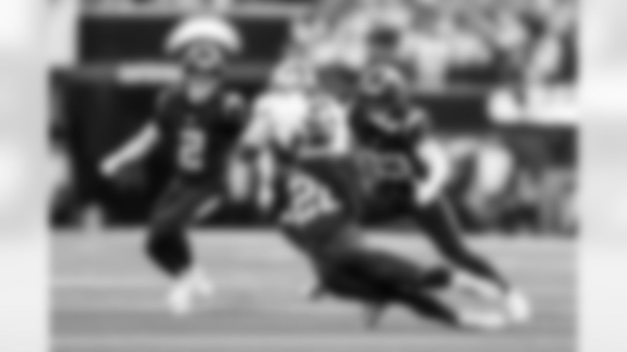 DB Elijah Molden (2), CB Donte Jackson (26) and S Tony Jefferson (23)