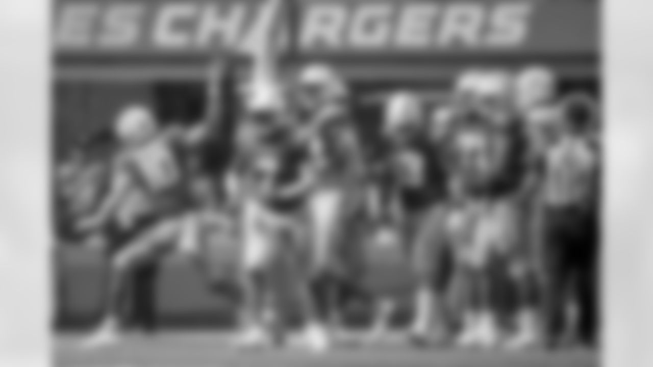 The Los Angeles Chargers play the Miami Dolphins on Sunday, September 10, 2023 at SoFi Stadium in Inglewood, CA.
[FINAL SCORE: LAC 34 - MIA 36]