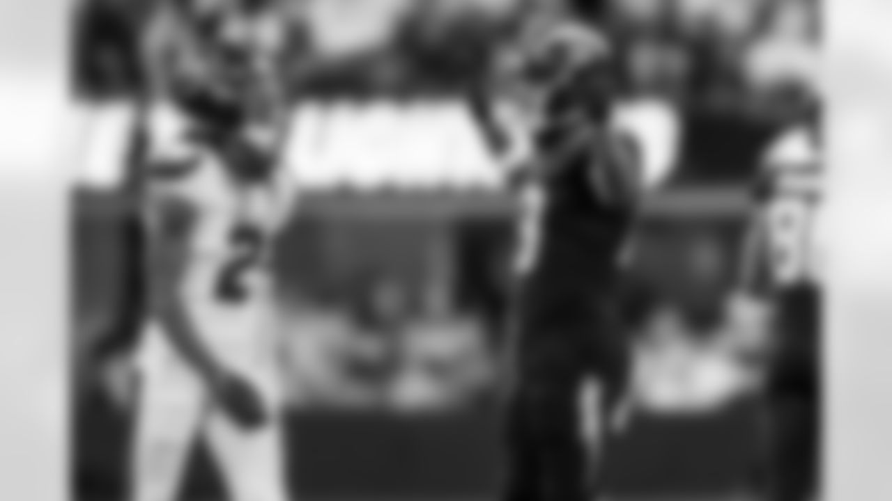 Check out the best shots from the Chargers Week 17 matchup against the Texans!