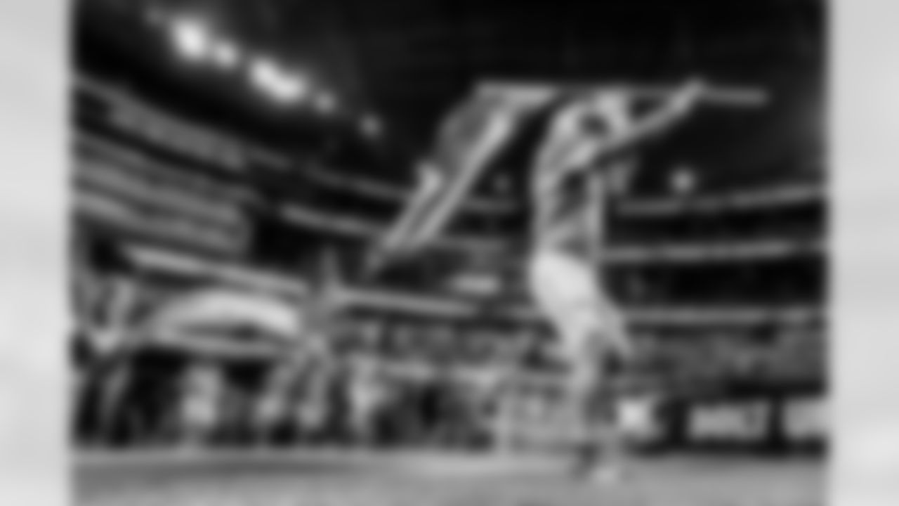 Take a look back at the Chargers Week 10 matchup with the Steelers in monochrome.