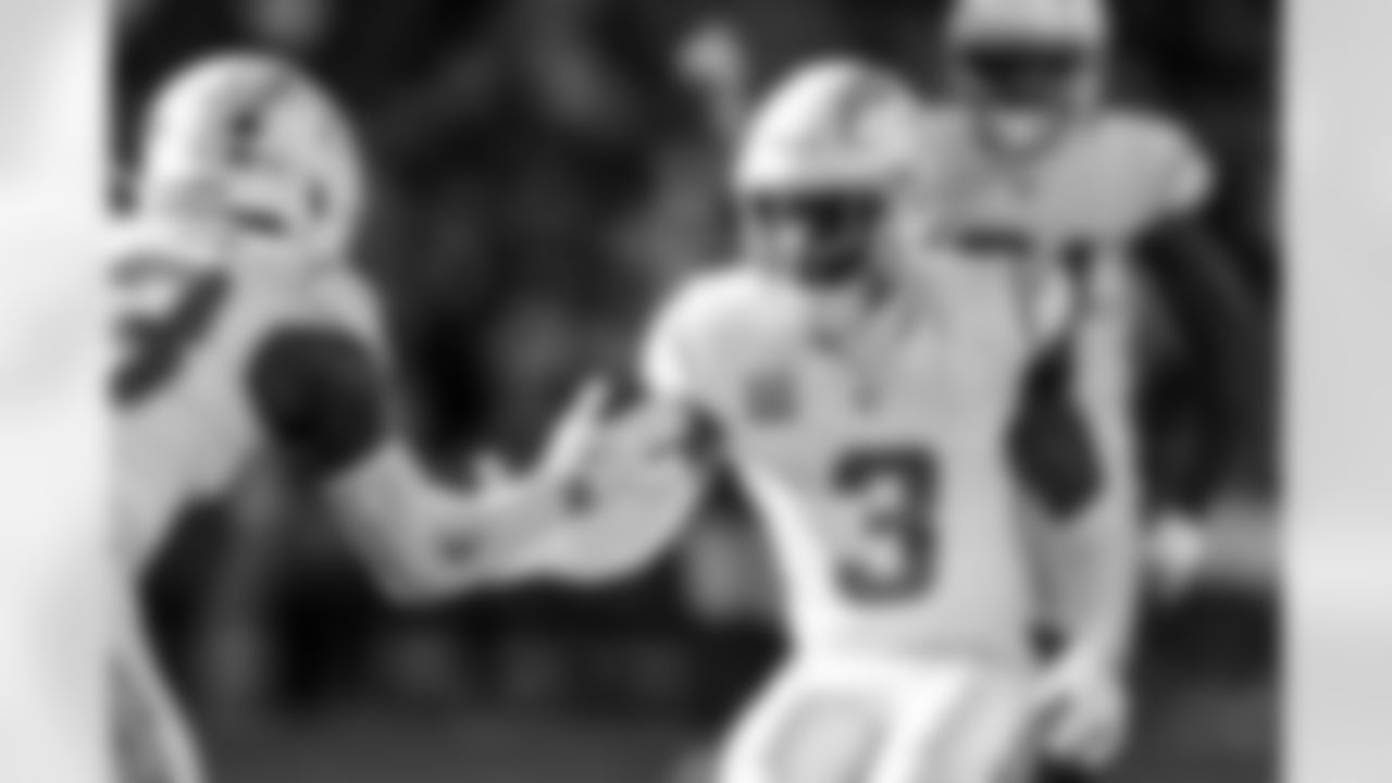 S Tony Jefferson (23) and S Derwin James Jr. (3)