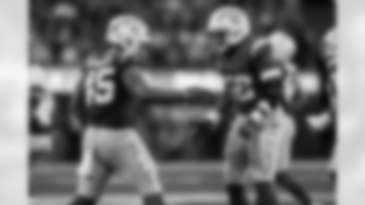 Chargers OLB Tuli Tuipulotu (#45) in action during their Pro Bowl season.