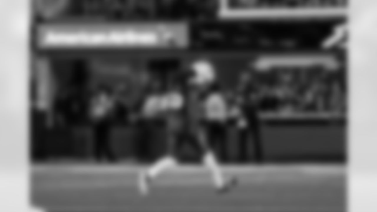 CB Donte Jackson (26)