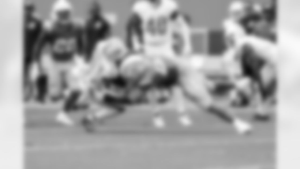 DL Justin Eboigbe (92)