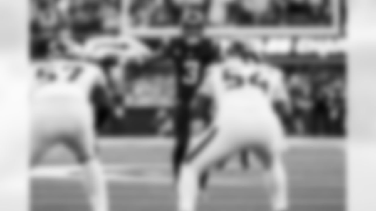 Check out the best shots from the Chargers Week 17 matchup against the Texans!