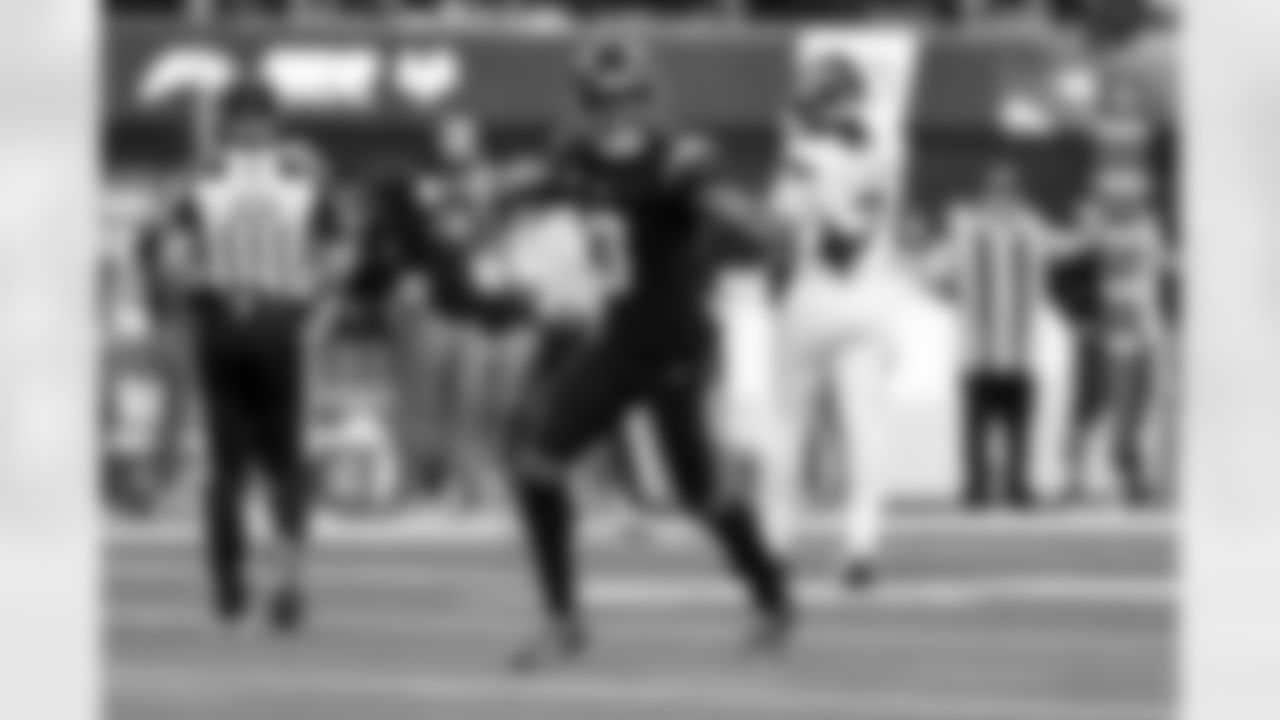 S Derwin James Jr. (3)