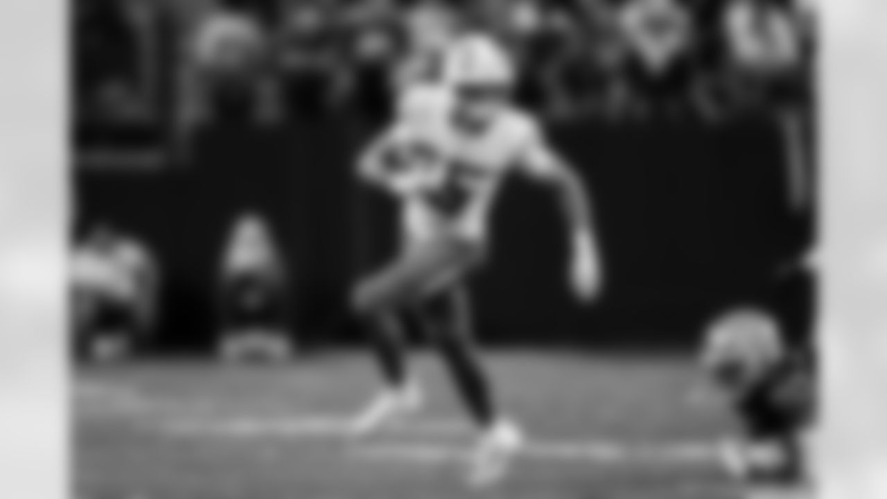 WR Ladd McConkey (15)