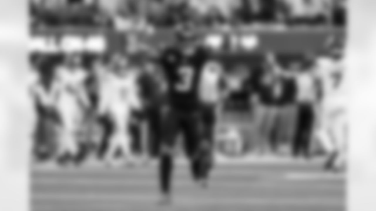 S Derwin James Jr. (3)