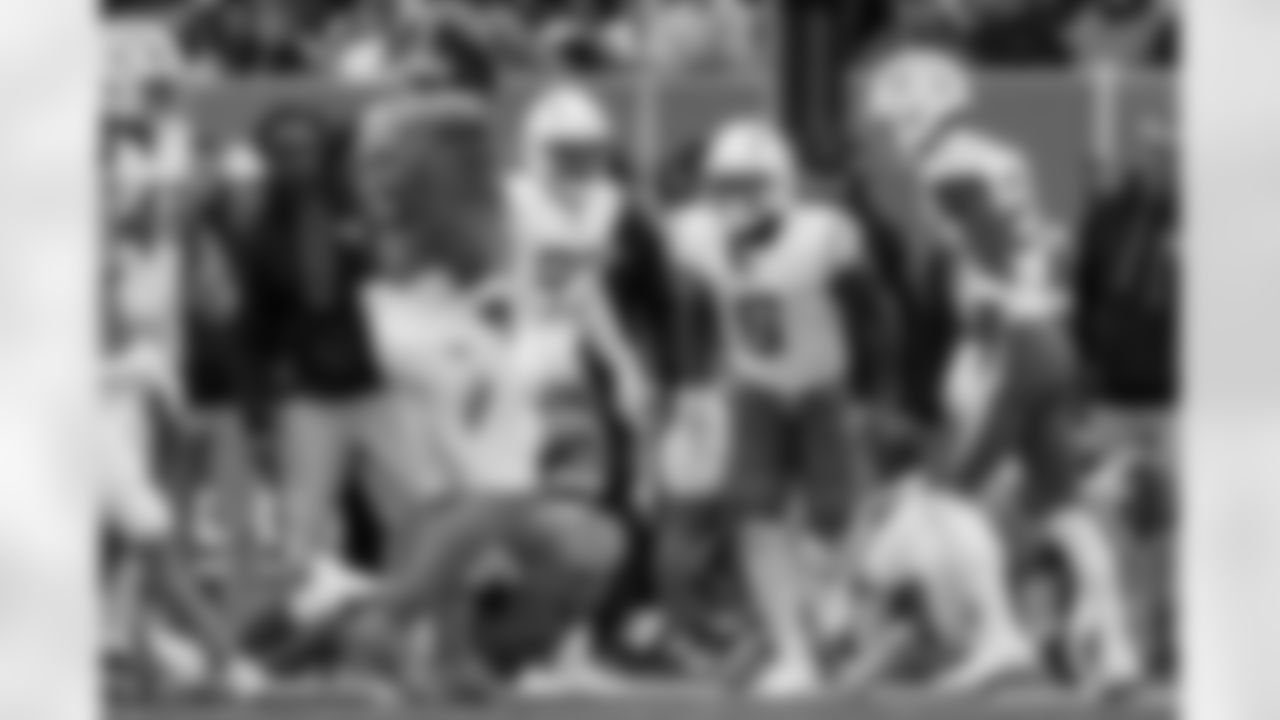 Take a look at the best photos of Chargers 2026 free agent Denzel Perryman