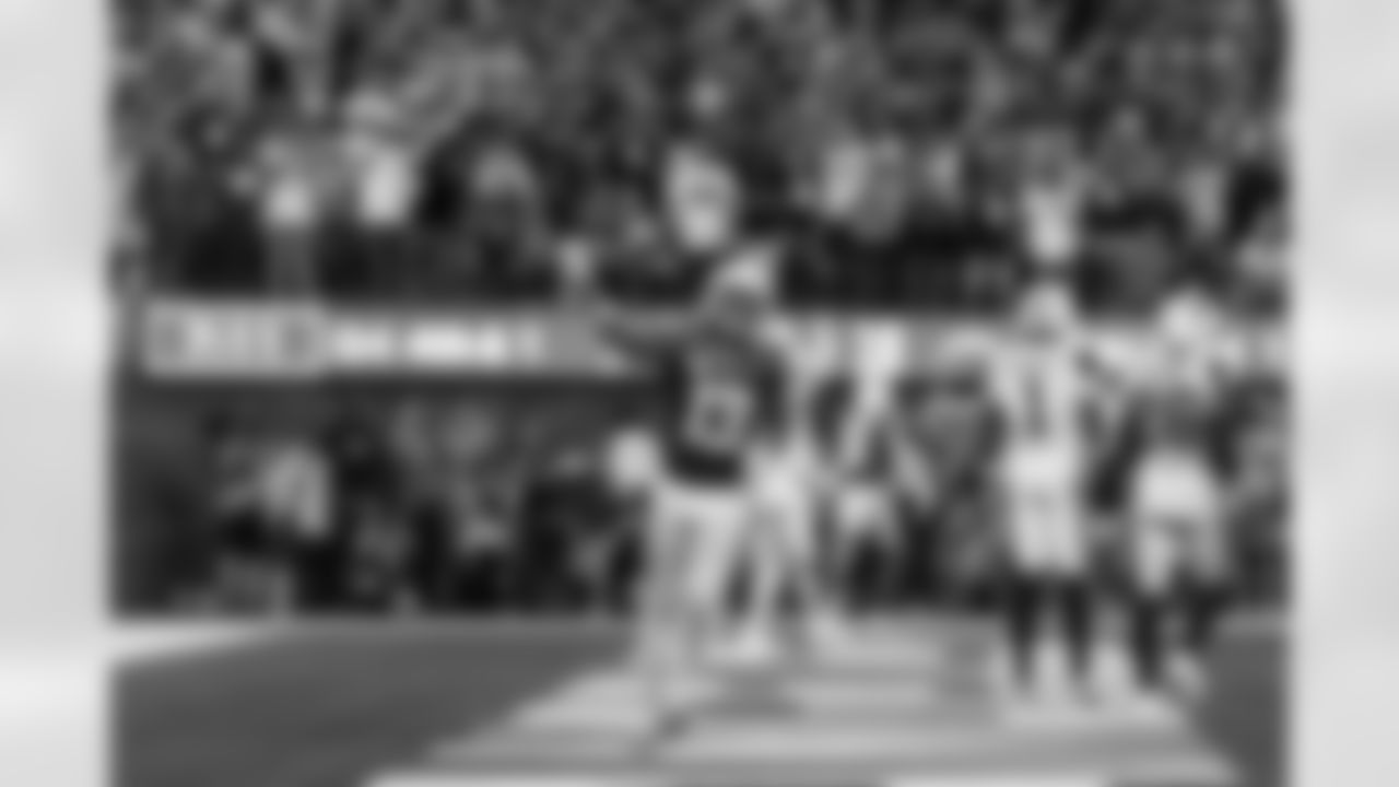 The Los Angeles Chargers play the Dallas Cowboys on Monday, October 16, 2023 at SoFi Stadium in Inglewood, CA.
[FINAL SCORE: DAL 20 - LAC 17]