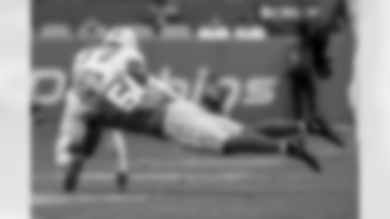 Take a look back at the best photos of the Chargers 2025 draft class in their inaugural NFL campaign.