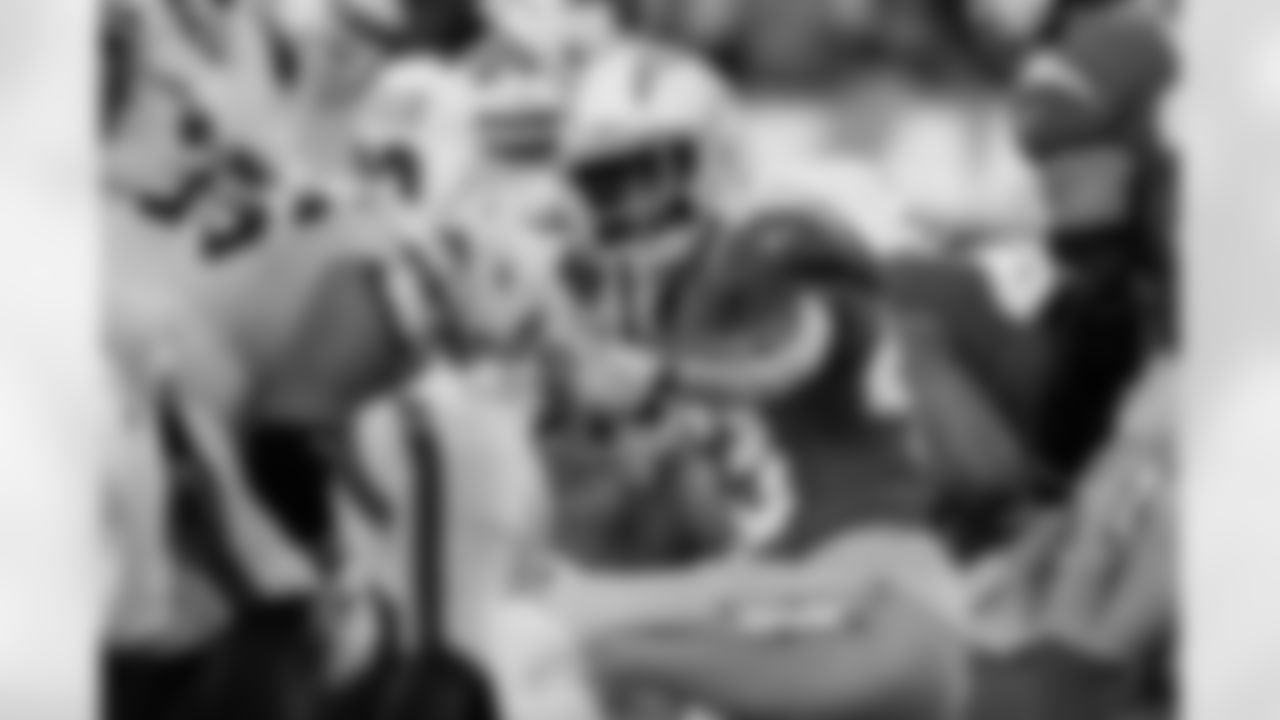 The Los Angeles Chargers play the Buffalo Bills on Sunday, December 23, 2023 at SoFi Stadium in Inglewood, CA.
[FINAL SCORE: BUF 24 - LAC 22]