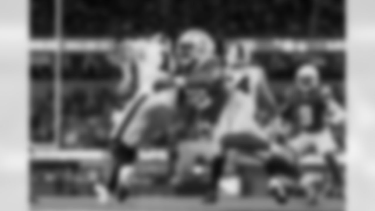 The Los Angeles Chargers play the Buffalo Bills on Saturday, December 23, 2023 at SoFi Stadium in Inglewood, CA.
[FINAL SCORE: BUF 24 - LAC 22]