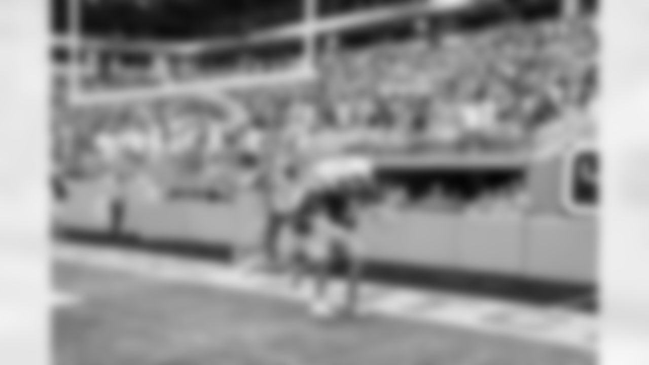 CB Tarheeb Still (29) and S Derwin James Jr. (3)