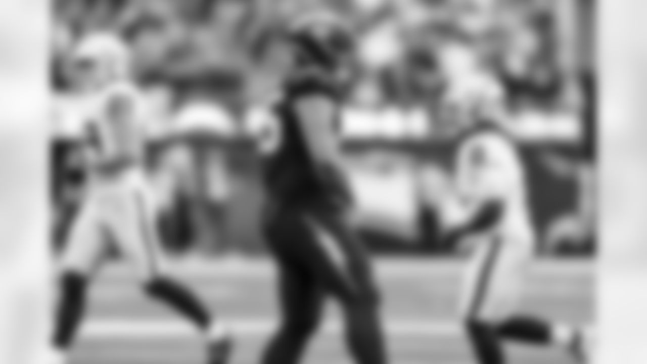 OLB Tuli Tuipulotu (45)