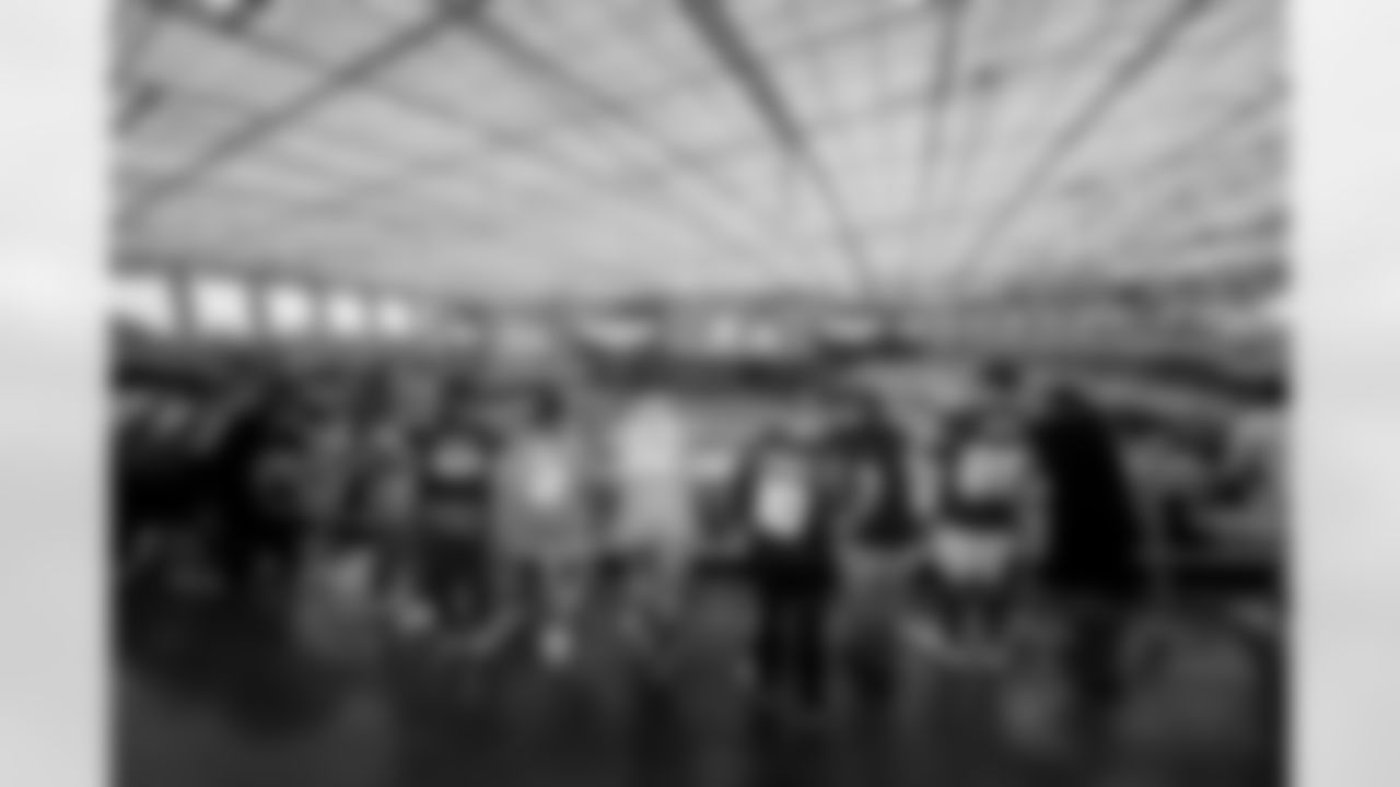 The Los Angeles Chargers play the Washington Commanders on Sunday, October 5, 2025 at SoFi Stadium in Inglewood, CA.
[FINAL SCORE: WAS 27 - LAC 10]