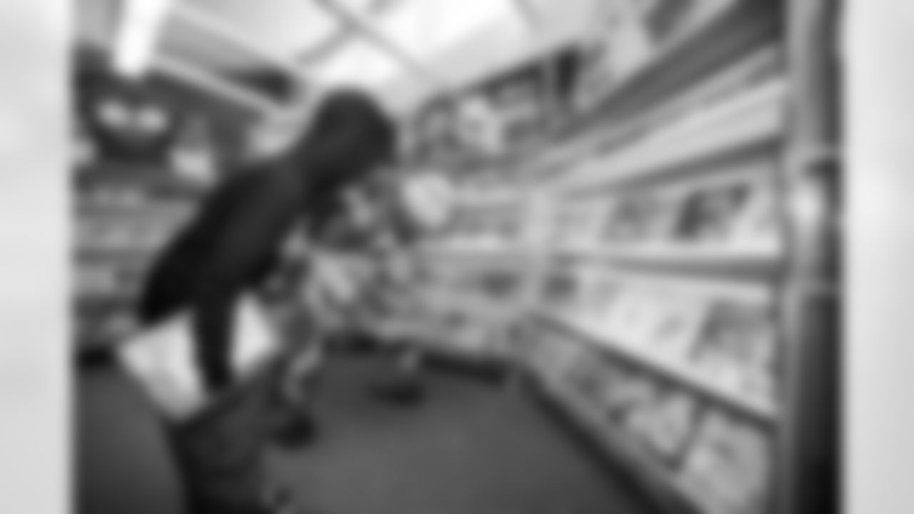 The Los Angeles Chargers host a Scholastic Book Fair on Monday, December 1, 2025 at Baldwin Hills Elementary in Los Angeles, CA.