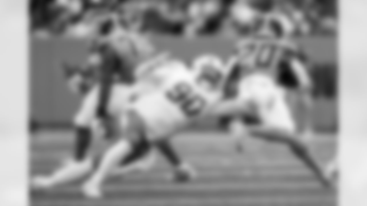 Check out the best shots from the Chargers Week 9 matchup against the Titans!