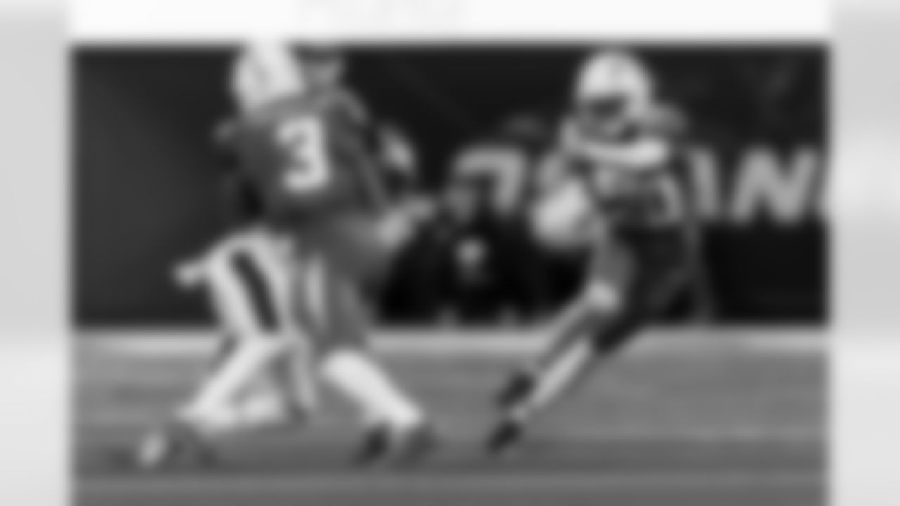 Take a look back at the best photos of the defense's 2025 campaign.