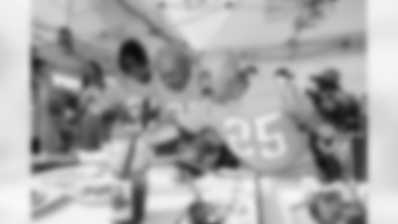 The Los Angeles Chargers play the Denver Broncos on Sunday, September 21, 2025 at SoFi Stadium in Inglewood, CA.
[FINAL SCORE: LAC 23 - DEN 20]