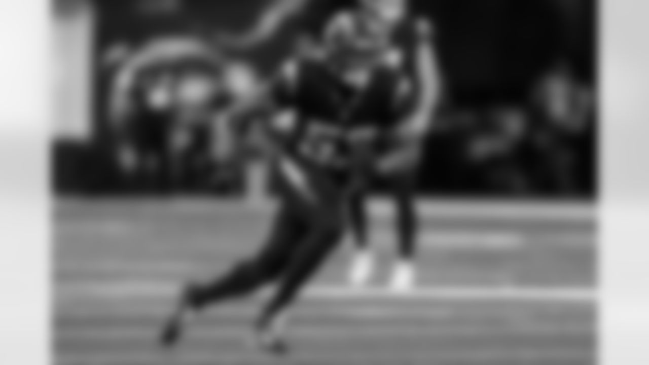 Take a look at the best photos of Chargers 2026 free agent Del'Shawn Phillips