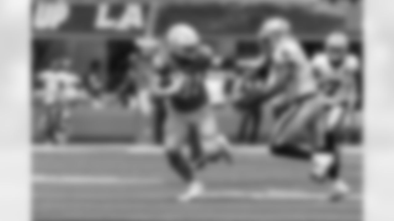 The Los Angeles Chargers play the Las Vegas Raiders on Sunday, September 8, 2024 at SoFi Stadium in Inglewood, CA.
[FINAL SCORE: LAC 22 - LV 10]