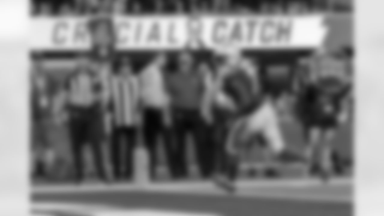 The Los Angeles Chargers play the Dallas Cowboys on Monday, October 16, 2023 at SoFi Stadium in Inglewood, CA.
[FINAL SCORE: DAL 20 - LAC 17]