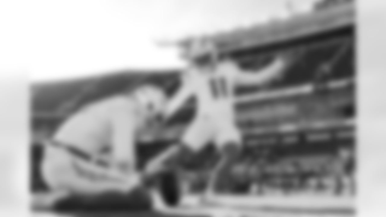 K Cameron Dicker (11) and P JK Scott (16)