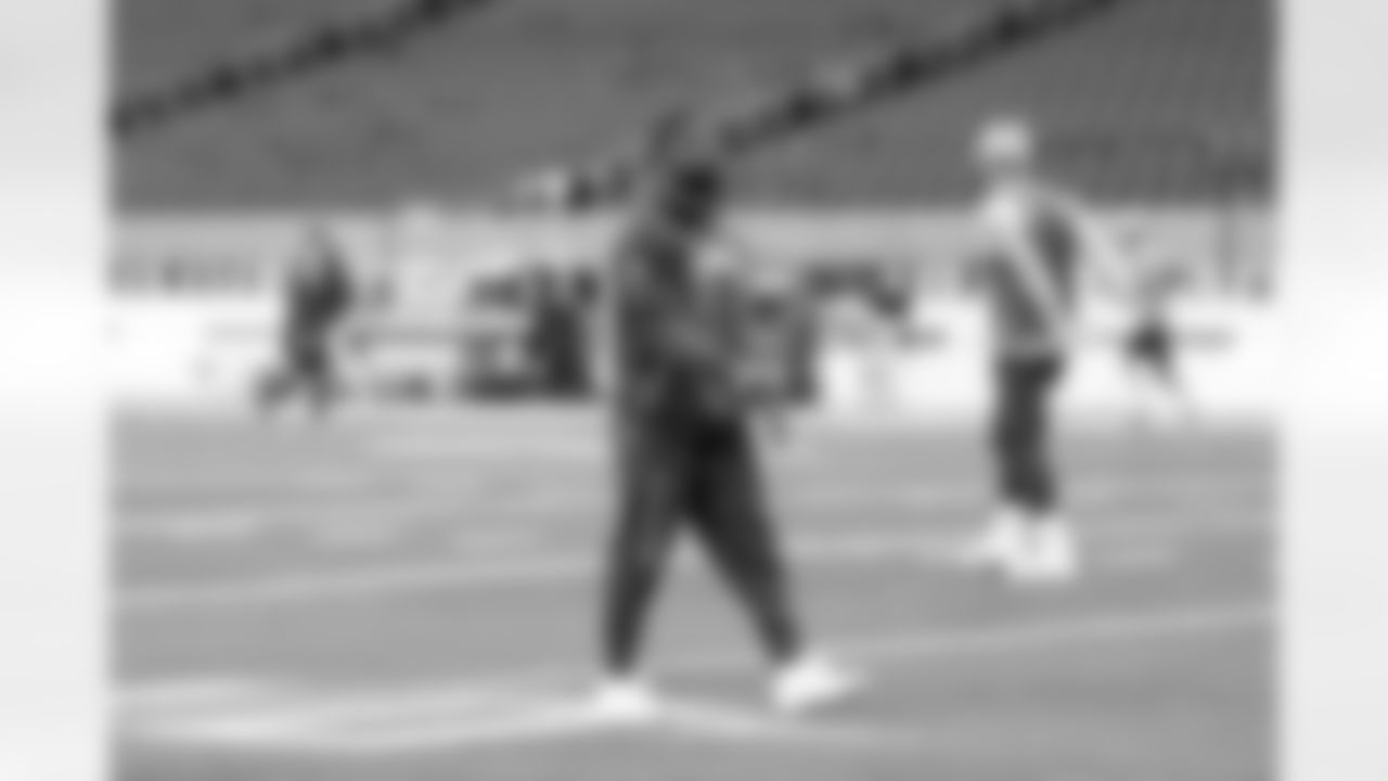 OLB Khalil Mack (52)