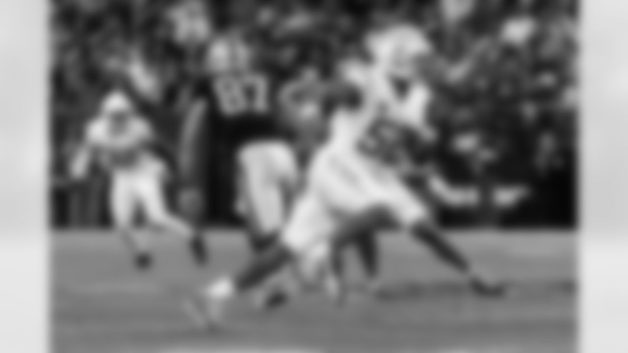 The Los Angeles Chargers play the Las Vegas Raiders on Thursday, December 14, 2023 at Allegiant Stadium in Las Vegas, NV.
[FINAL SCORE: LV 63 - LV 21]