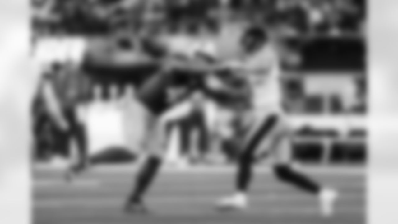 OLB Tuli Tuipulotu (45)