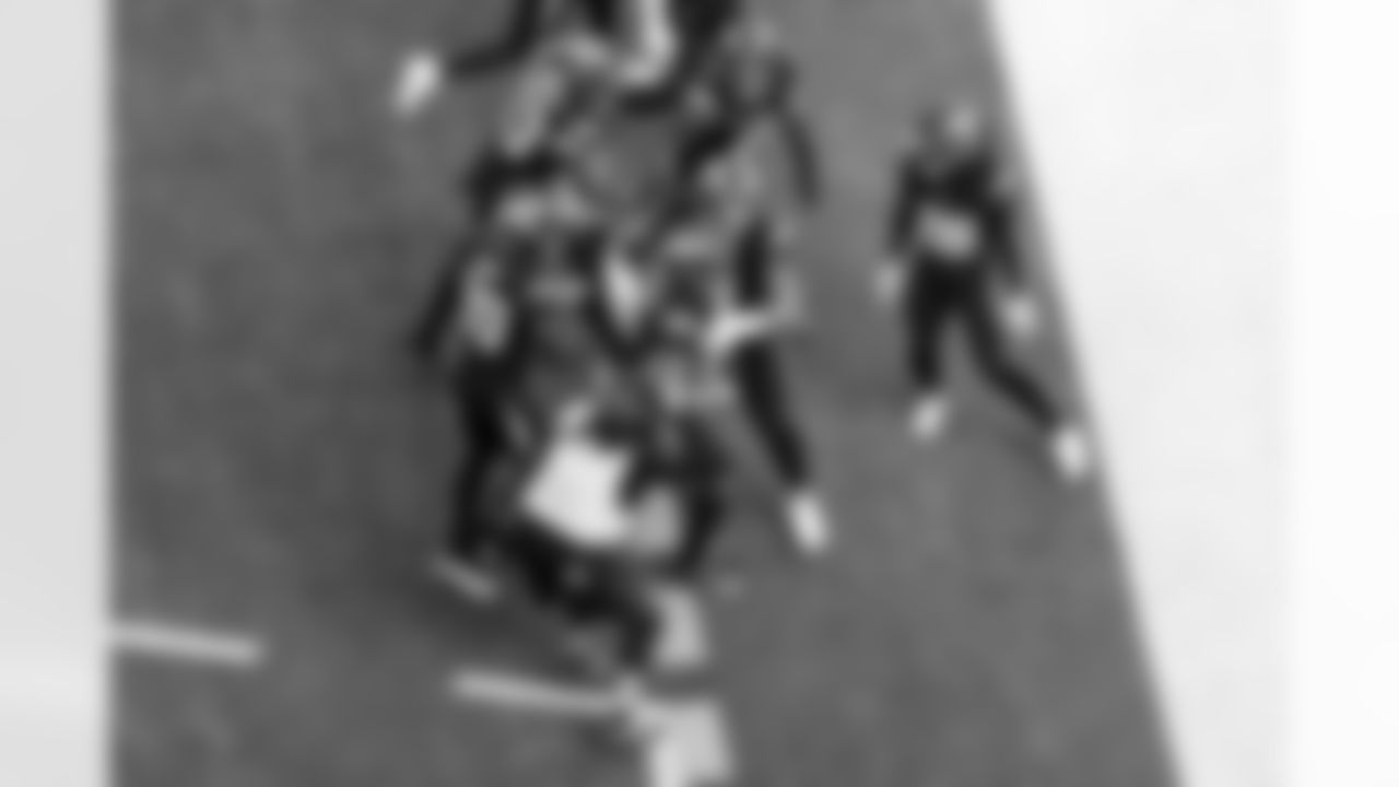 CB Cam Hart (20), S Derwin James Jr. (3) and DL Da'Shawn Hand (91)