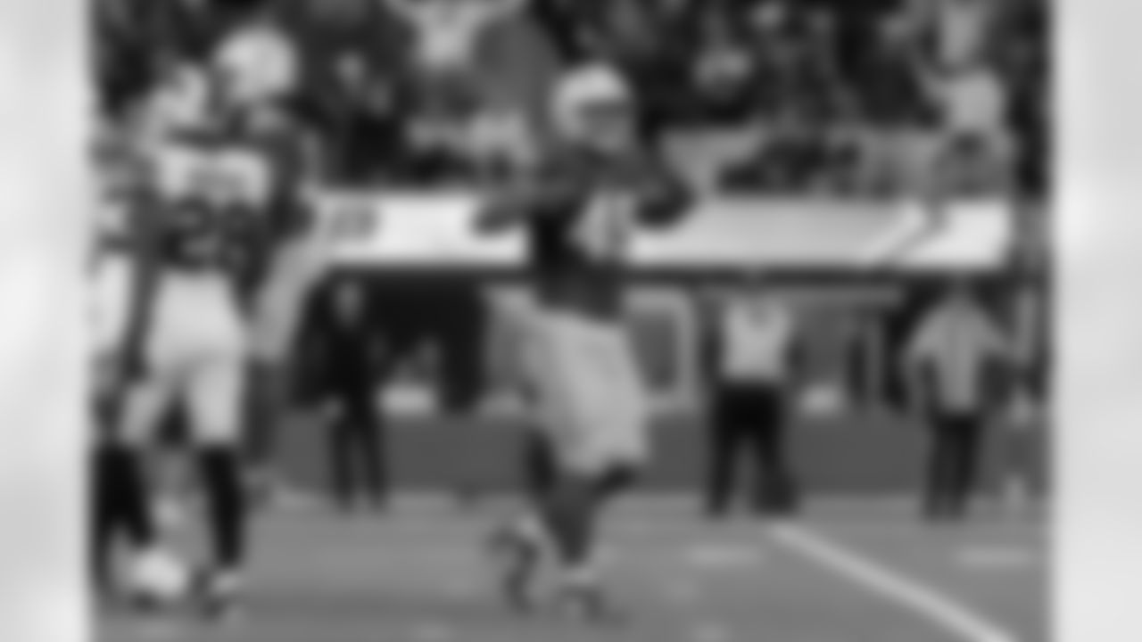 The Los Angeles Chargers play the Buffalo Bills on Sunday, December 23, 2023 at SoFi Stadium in Inglewood, CA.
[FINAL SCORE: BUF 24 - LAC 22]