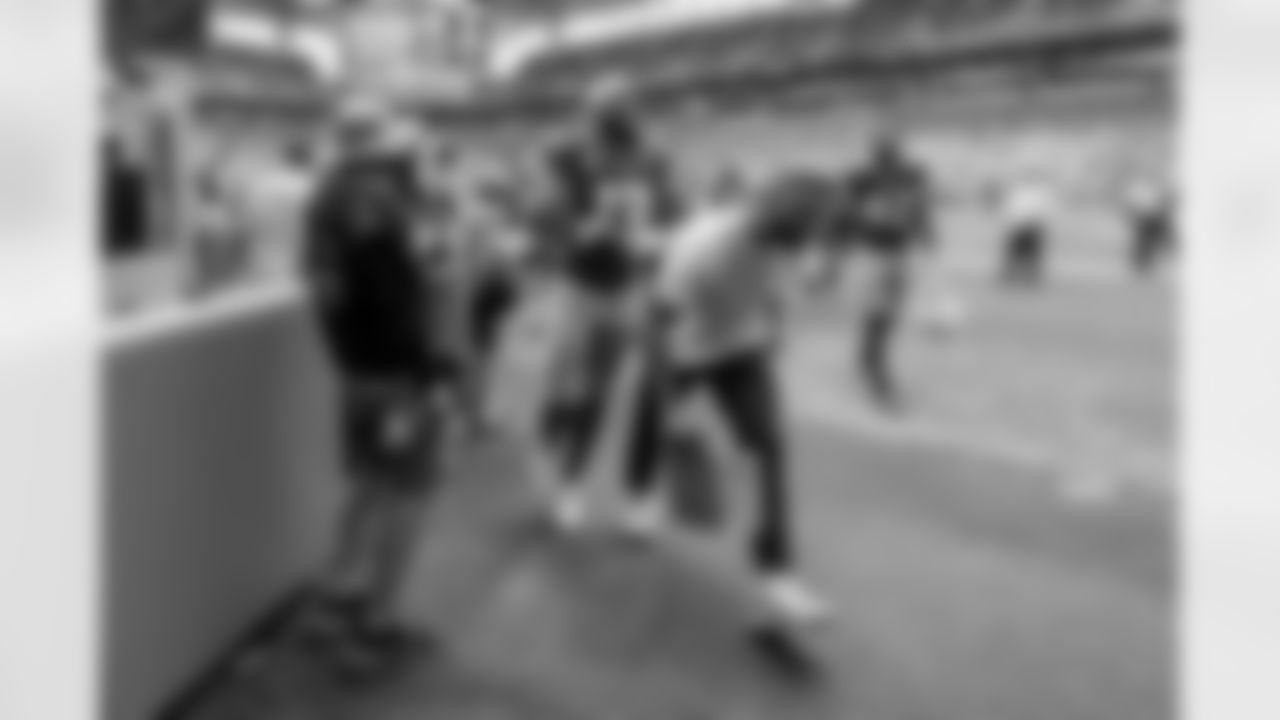 Check out the best shots from the Chargers Week 6 matchup against the Dolphins!