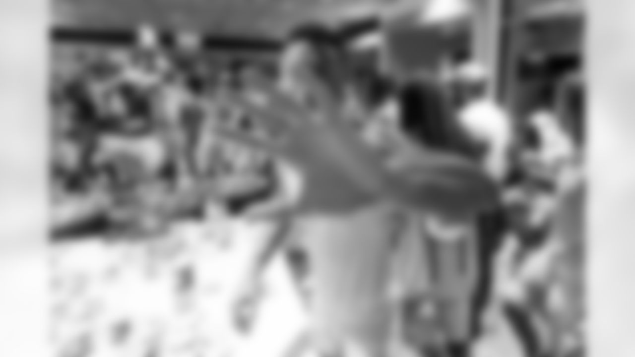 Check out the best shots from the Chargers Week 6 matchup against the Dolphins!