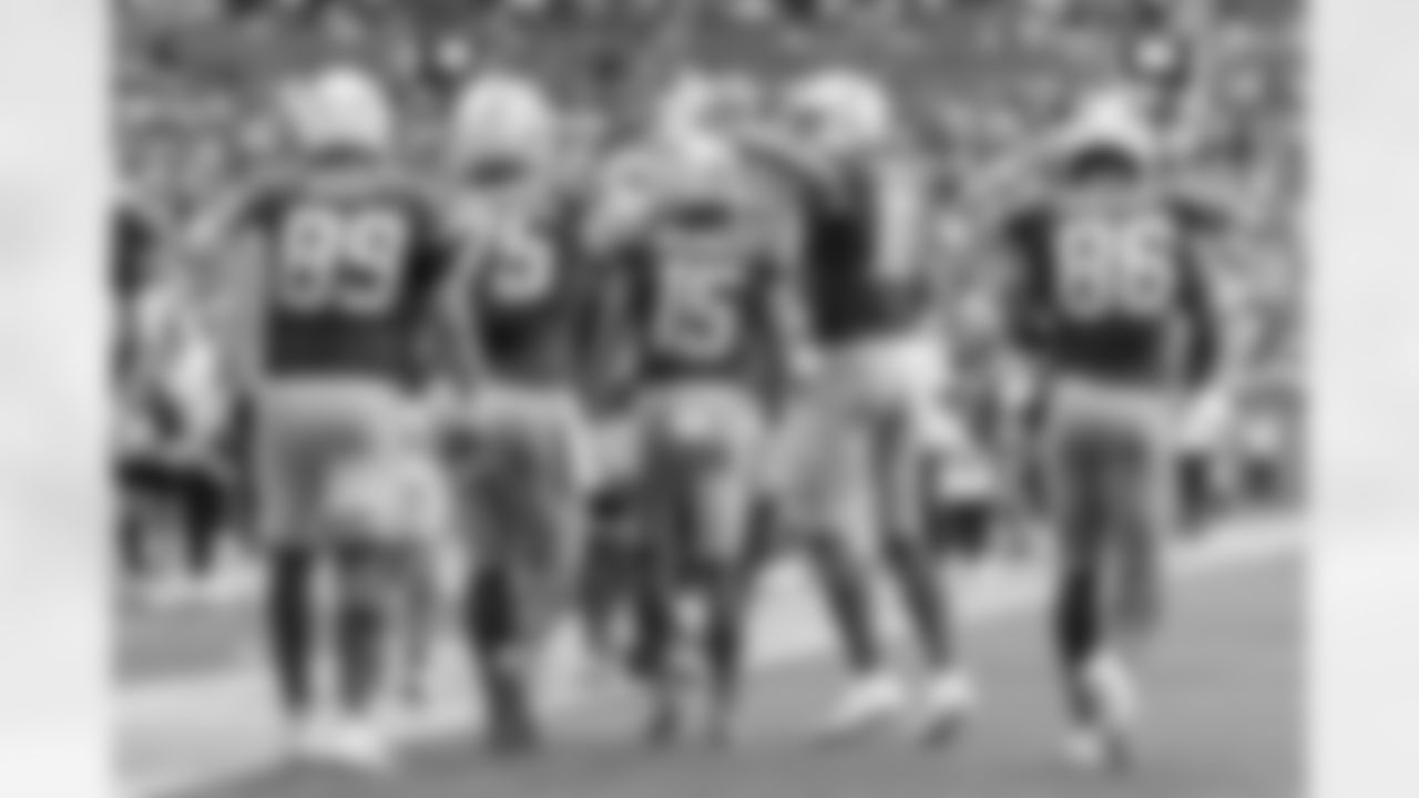 Check out the best shots from the Chargers Week 6 matchup against the Dolphins!