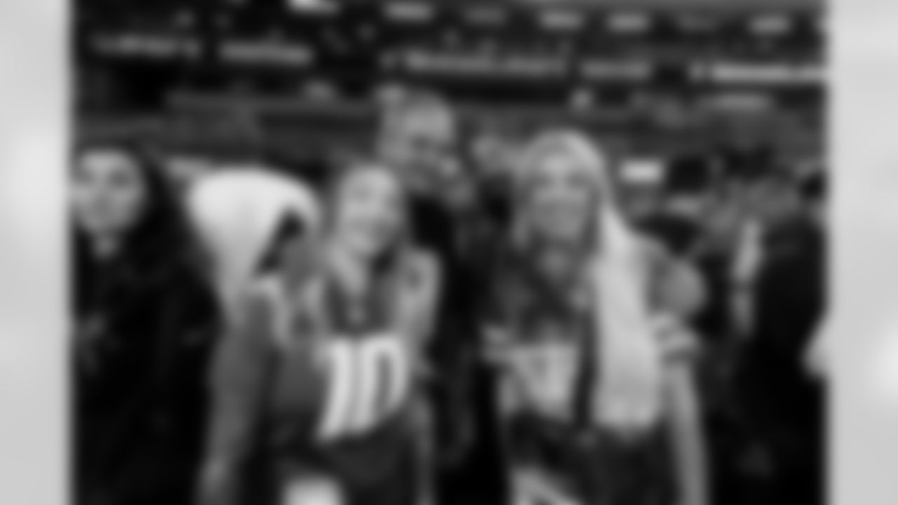 Check out some of the best photos of the Bolt Fam getting together at SoFi Stadium as the Chargers take on the Pittsburgh Steelers in Week 10!