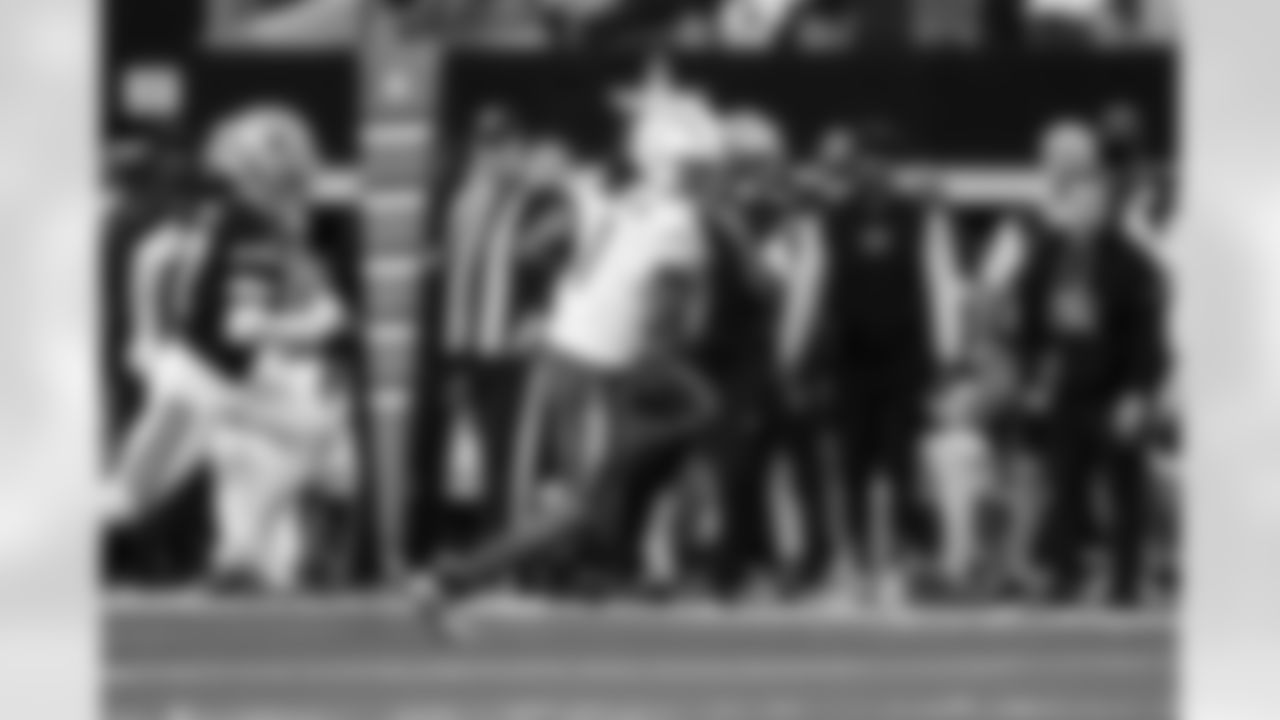 WR Quentin Johnston (1)