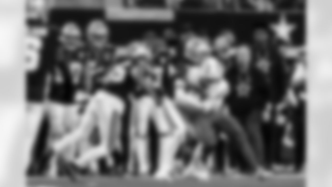 Check out the best shots from the Chargers Week 16 matchup against the Cowboys!