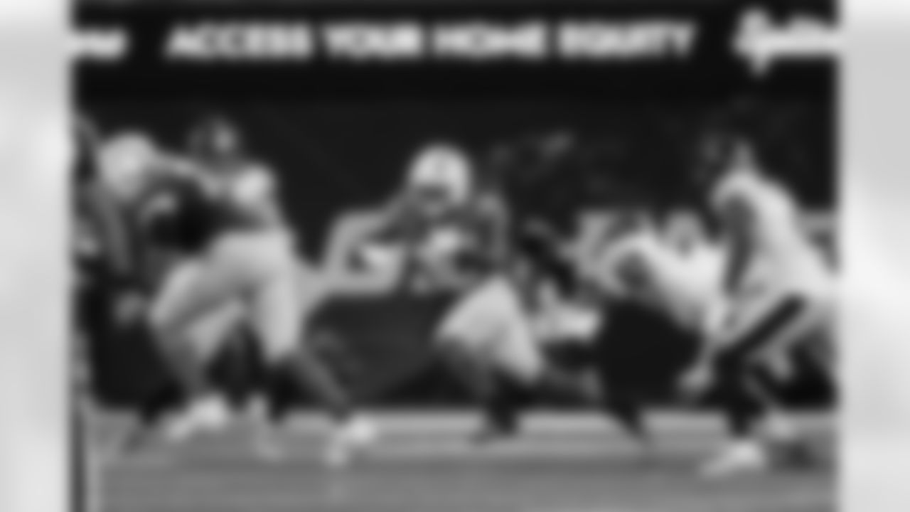 RB Kimani Vidal (30)