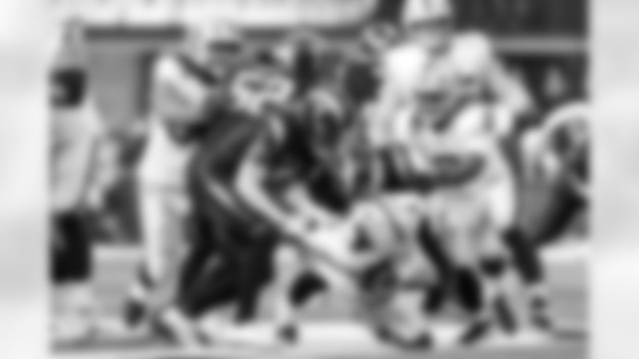 S Derwin James Jr. (3) and LB Daiyan Henley (0)