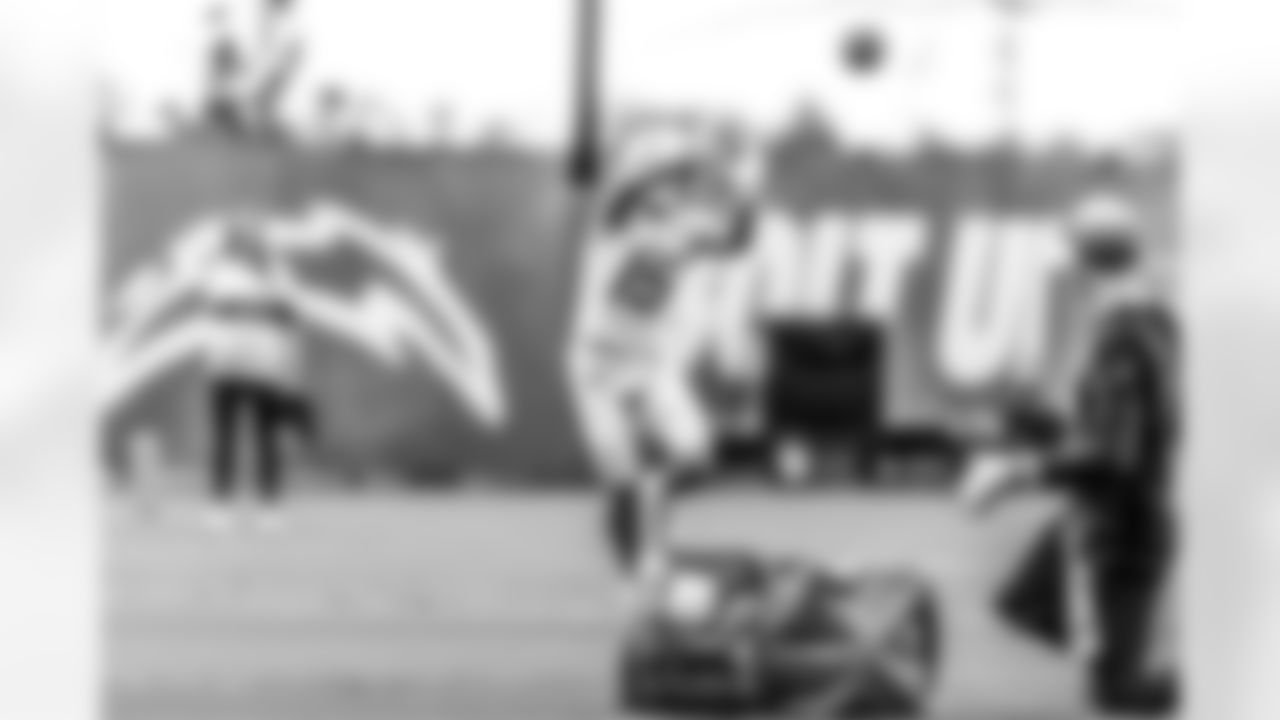 Los Angeles Chargers players participate in Phase 3 of the offseason program on Tuesday, June 3, 2025 at The Bolt in El Segundo, CA.
