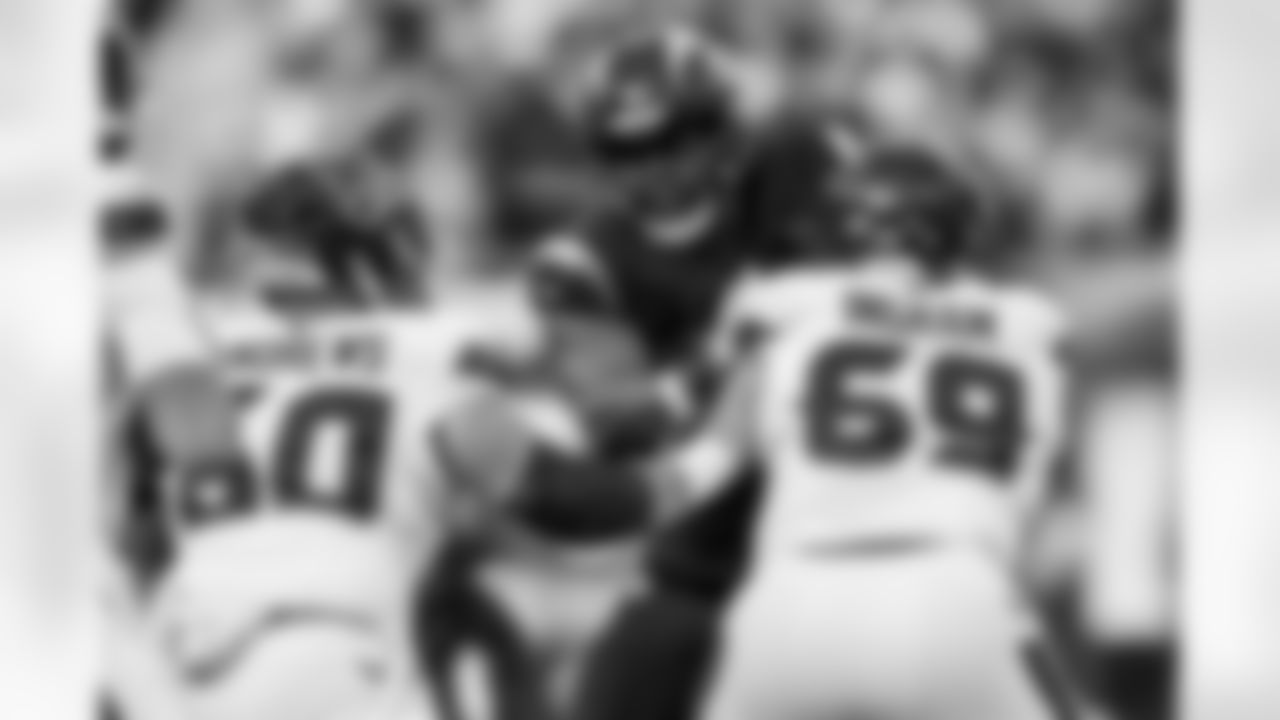 Take a look at the best photos of Chargers 2026 free agent Otito Ogbonnia