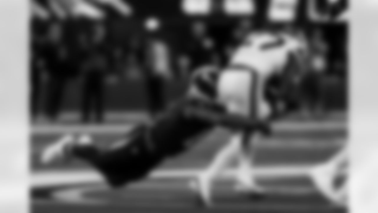 Take a look at the best photos of Chargers 2026 free agent Denzel Perryman