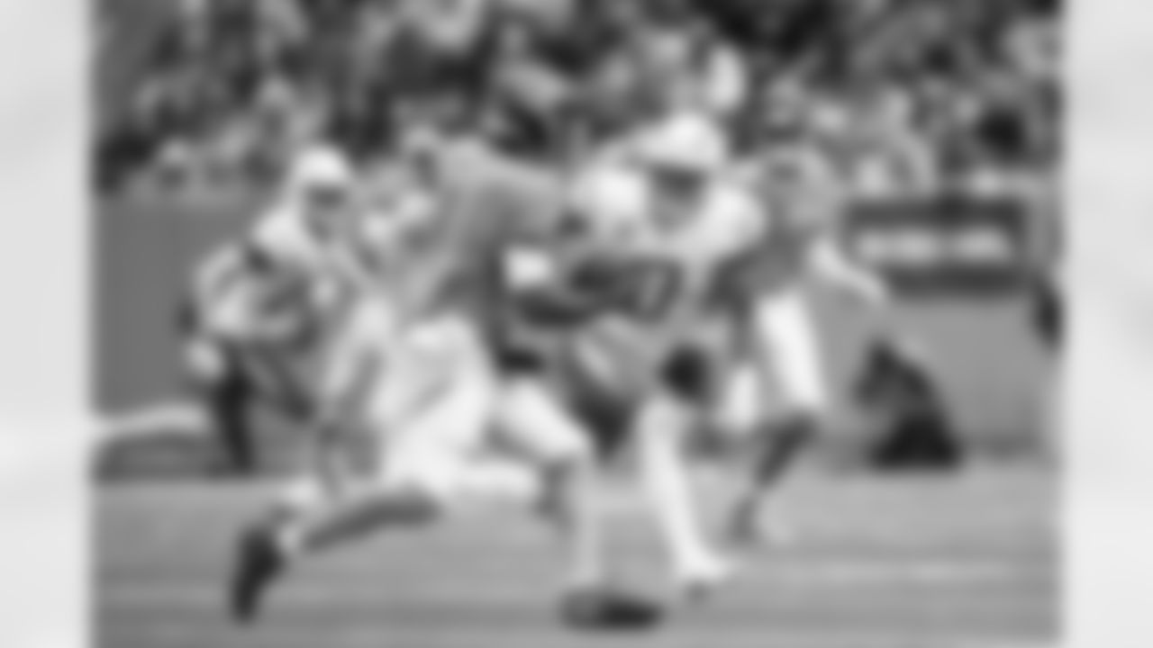 LB Daiyan Henley (0)